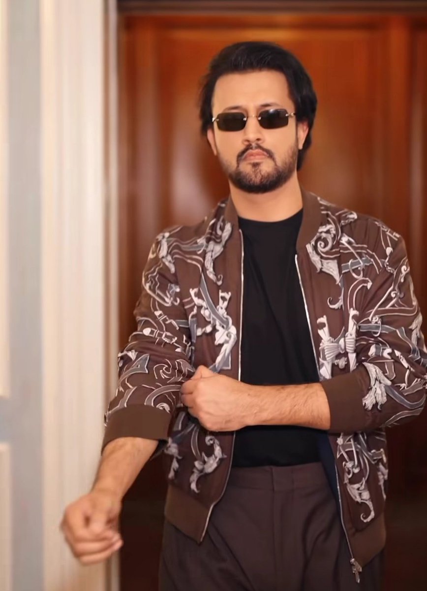 Kuchiistarah's tweet photo. Kuch zyada he hot hogaya 

ATIF ASLAM OUR BIGGEST ASSET https://t.co/5mMOSpKqpA