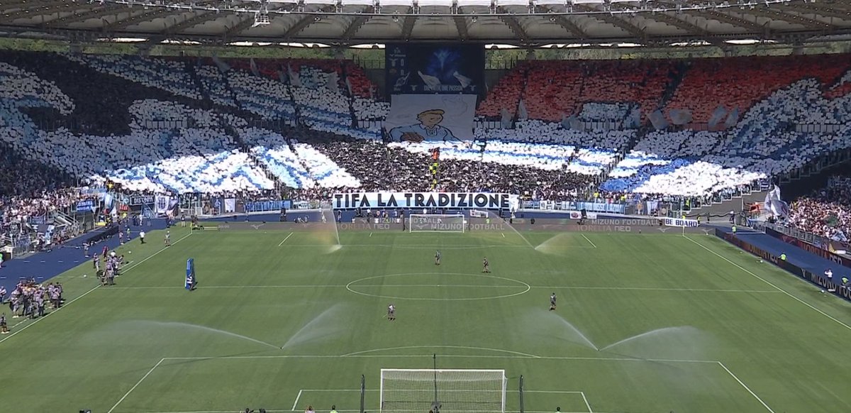 TouchlineX's tweet photo. 📸 - EVERYTHING IS READY FOR LAZIO VS AS ROMA!

ONE OF THE MOST HEATED DERBIES IN THE WORLD! https://t.co/oHwwrWirv5