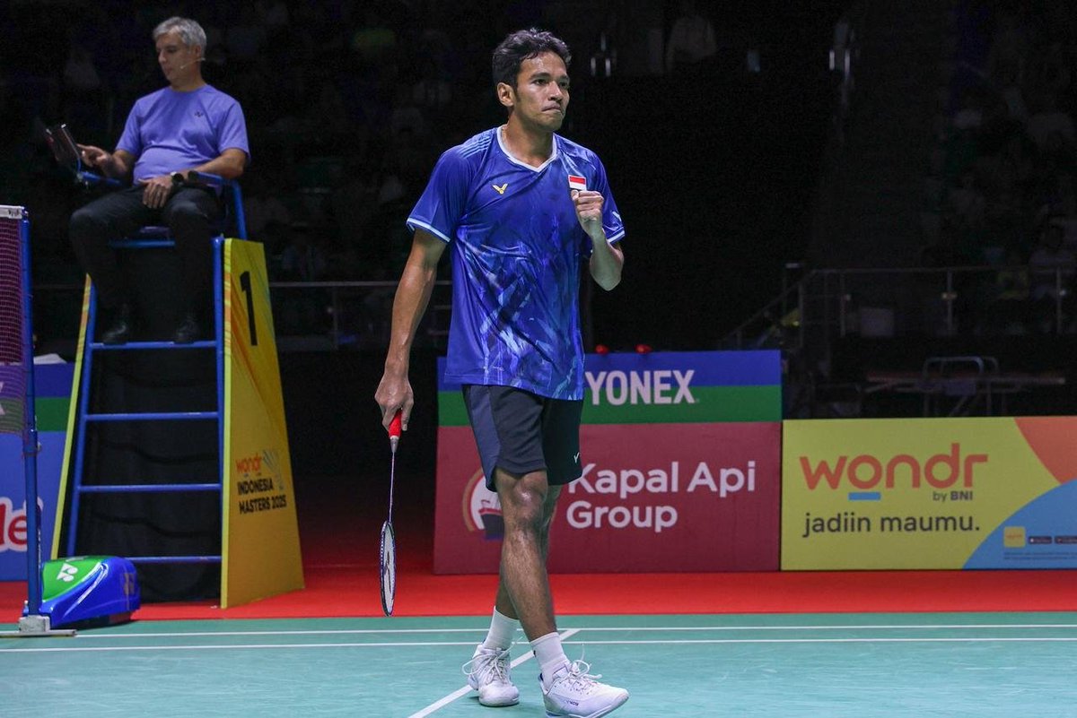 Chico Aura Dwi Wardoyo Juara Indonesia Masters Super 100! 

Chico🇮🇩 vs Jeon Hyeok-jin🇰🇷, 13-21, 21-9, 21-17. 

Gelar BWF Tour pertama Chico dalam lebih dr dua tahun terakhir. 

Kemenangan tetaplah kemenangan. Gelar tetaplah gelar. Apapun levelnya. 

Selamat Chico. Semoga bikin