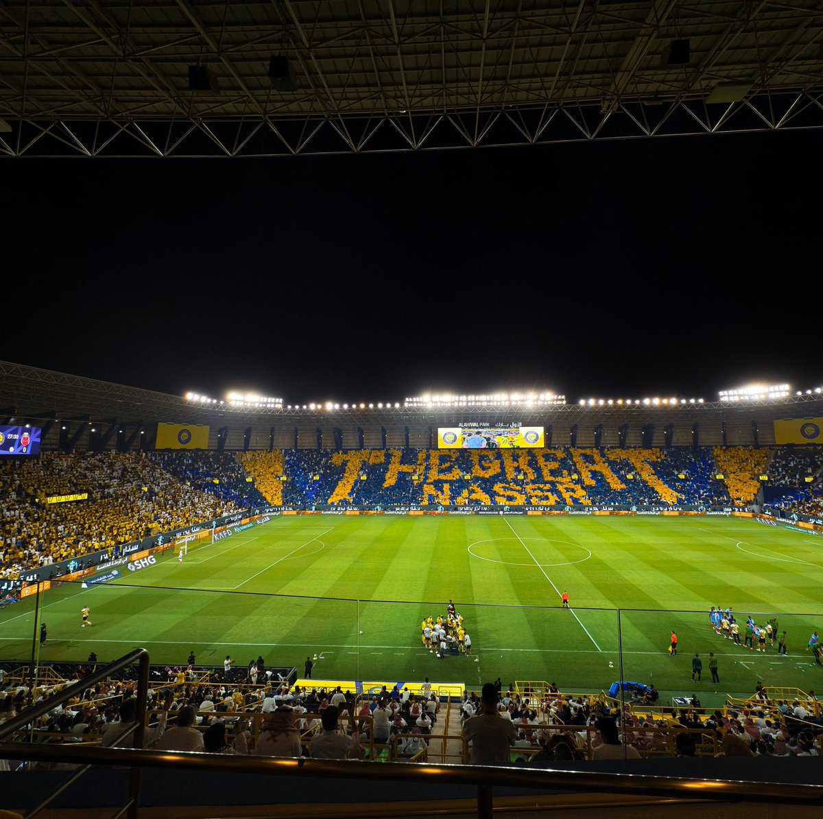 كيان عظيم 
تقف خلفه جماهير عظيمة 
شكراً لكل عاشق حضر في هذه الليلة الجميلة ..💛