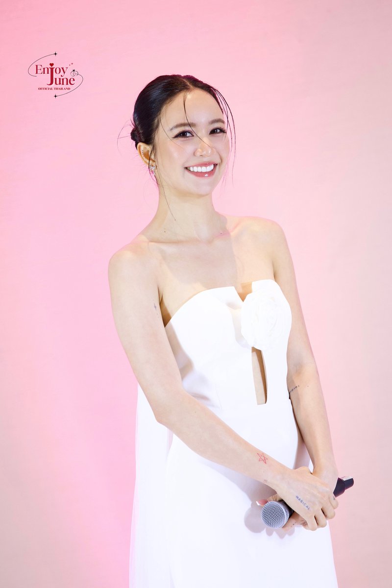 ENJOYJUNE_TH's tweet photo. วันนี้สองสาวสวยมากๆเลยค่��� ฮืออออ ((นี่คืองานแต่งใช่ไหมคะ)) 💕

CELEBRATION WITH ENJOYJUNE
#BabyBrightXEnjoyJune https://t.co/2CZXZAUnx4