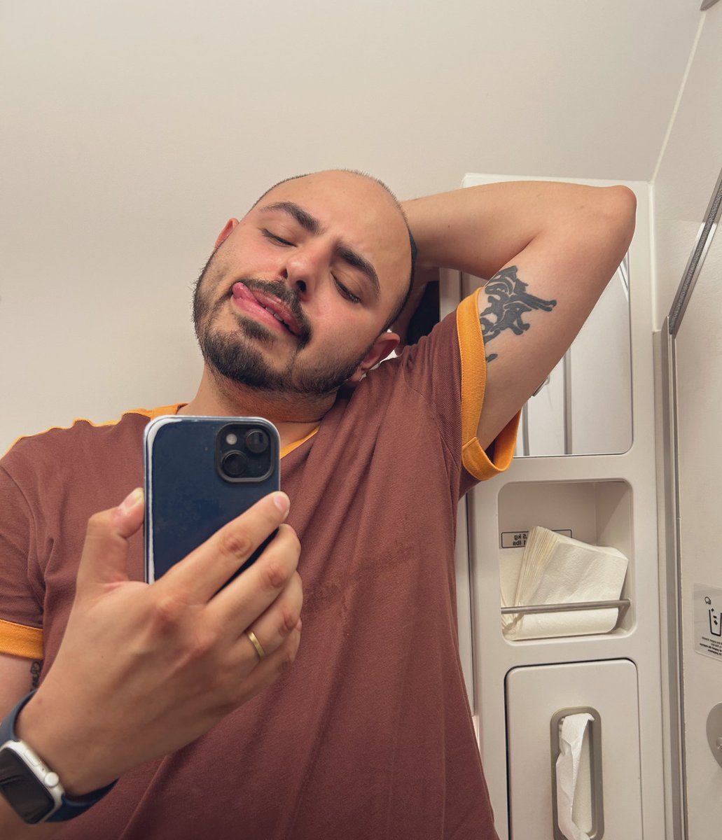 El beboteo en el avión no puede faltar 😅