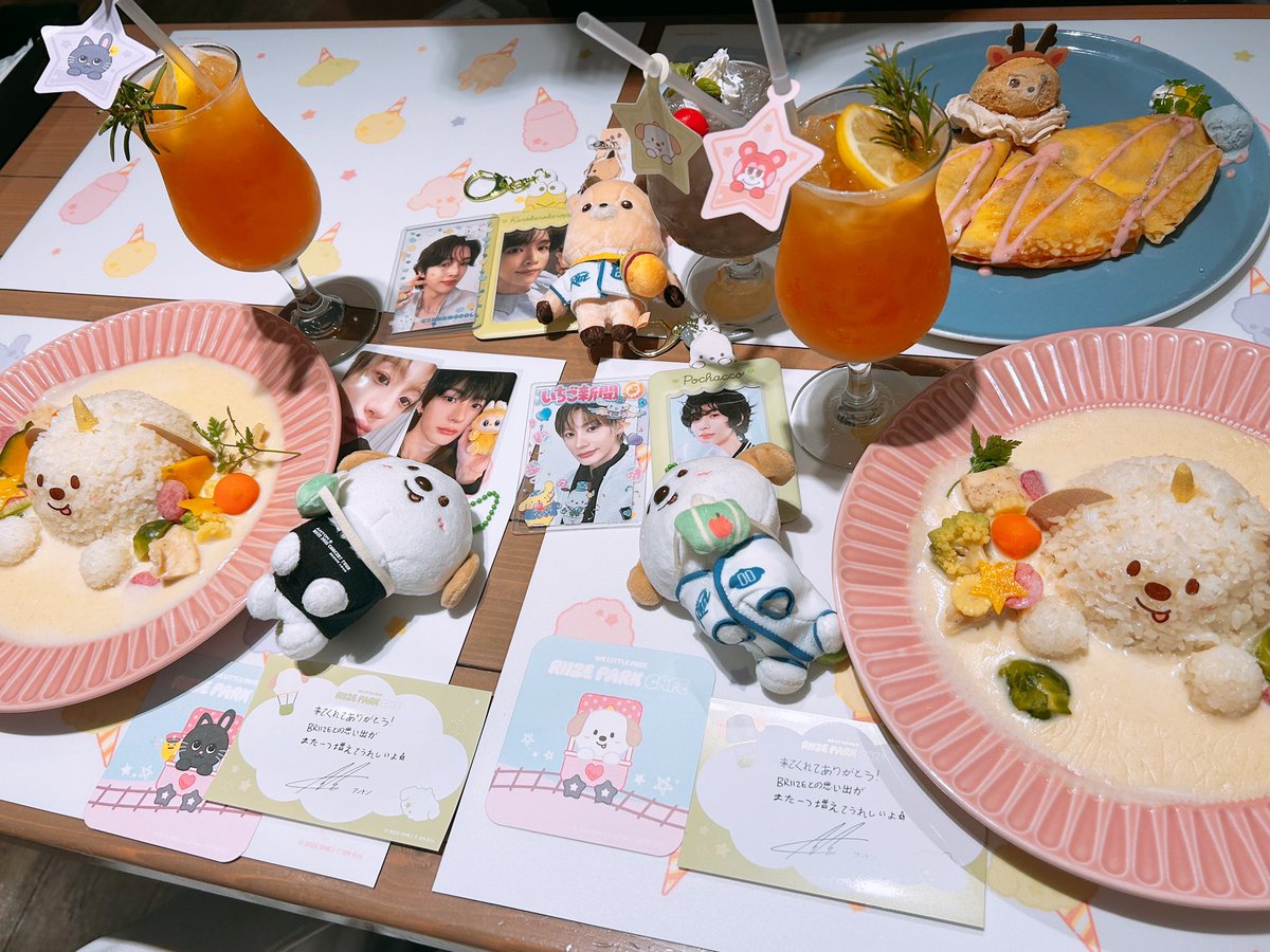 RIIZE CAFE 🧡🧡🧡
可愛い空間でした😊

ゆきちゃんゆんちゃん一緒に
行ってくれてありがと〜🙏