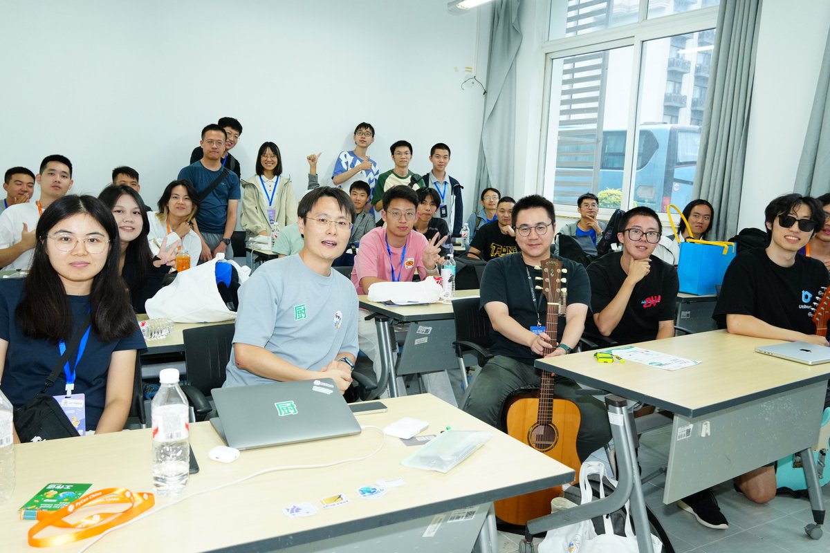 CodeKitchen 代码厨房 tweet media