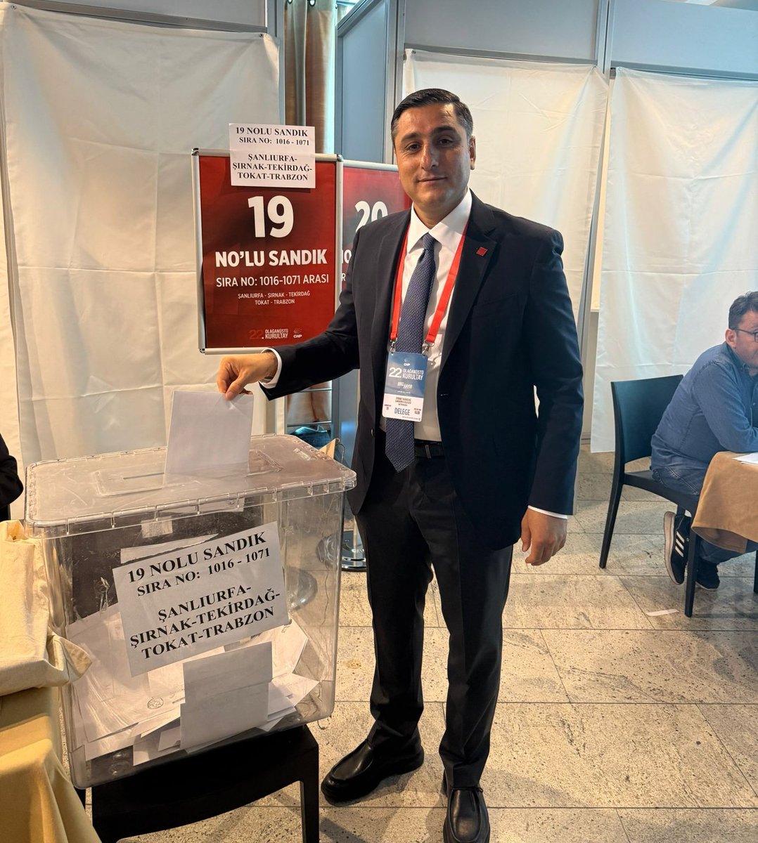 "Darbeye ve Kayyıma hayır" Kurultayımızda oyumuzu kullandık! 
22. Olağanüstü Kurultayımız partimize, ülkemize ve milletimize hayırlı olsun.
Demokrasi mücadelesini  birlikte kazanacağız!

#Kurultay #chp

<a href="/herkesicinCHP/">CHP 🇹🇷</a> <a href="/eczozgurozel/">Özgür Özel</a> <a href="/EnsarAytekin10/">Ensar Aytekin</a> <a href="/MTanal/">Av.Mahmut TANAL</a>