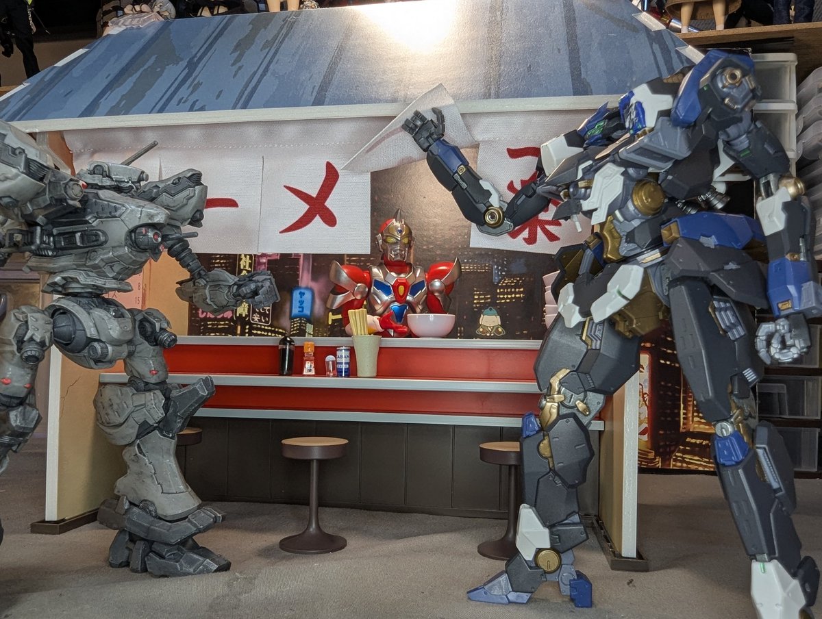 「戦友、ラーメンでも食べてから帰るとしようか」

#おもちゃライフ