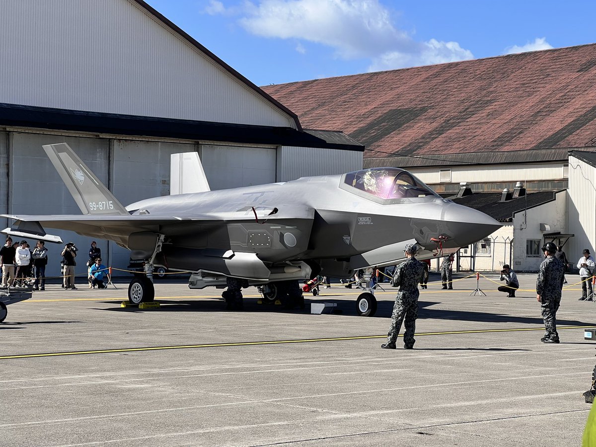 AirHev's tweet photo. 今年も三沢基地航空祭に行ってきたぜー✈️
風が強かったけど、全ての飛行展示を行なってくれて良かったです👍
#三沢基地航空祭２０２５ https://t.co/evyRlHh2lt