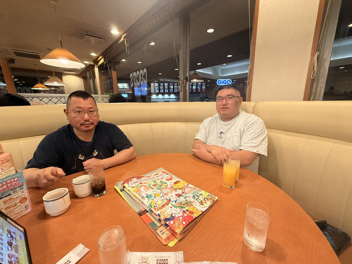 飲み明けでしんどかったが、クックでランチ
クレープ屋さん行ったが値上がり半端なかったのでスルー。
夜は北陸1の美肌風呂らしいという金石荘へ。たしかにツルツルになった気がする！

風呂上がりにアイドルとココスで飯！
食い終わったら即寝よう