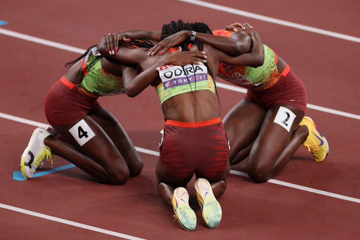 Team Kenya just LOVE this track. 🇰🇪 
#WorldAthleticsChamps