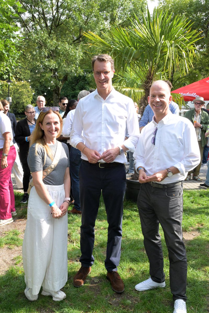 Heute Unterstützung unseres Ministerpräsidenten <a href="/HendrikWuest/">Hendrik Wüst</a> für uns und unseren Oberbürgermeister Marc Buchholz #mülheimanderruhr