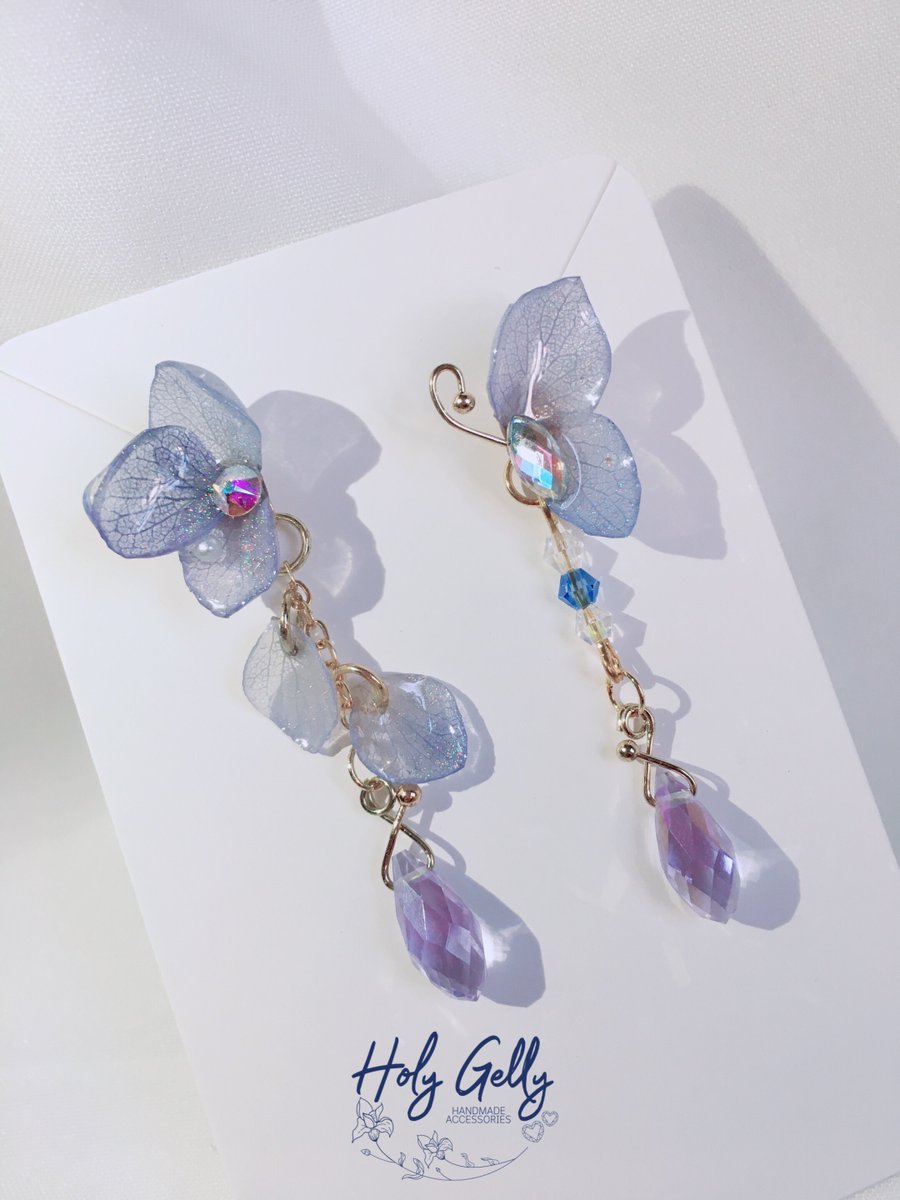 ขอฝากร้าน Holy Gelly ร้านเครื่องประดับเล็กๆของเราด้วยค่า จะเน้นเป็นงานประกอบ จากคริสตัลสวารอฟสกี้ที่วิ้งวับเป็นประกาย นานทีจะมีงานเรซิ่นจากดอกไม้แห้งด้วยค่ะ
ฝากเอ็นดูน้องๆของเราด้วยนะคะ 🫶🏻💗