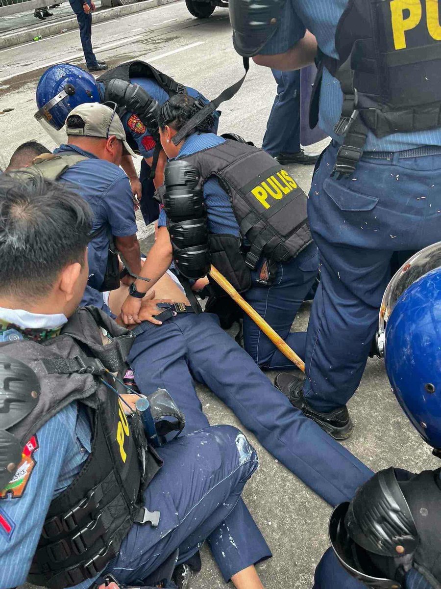 Facts & Politics tweet media