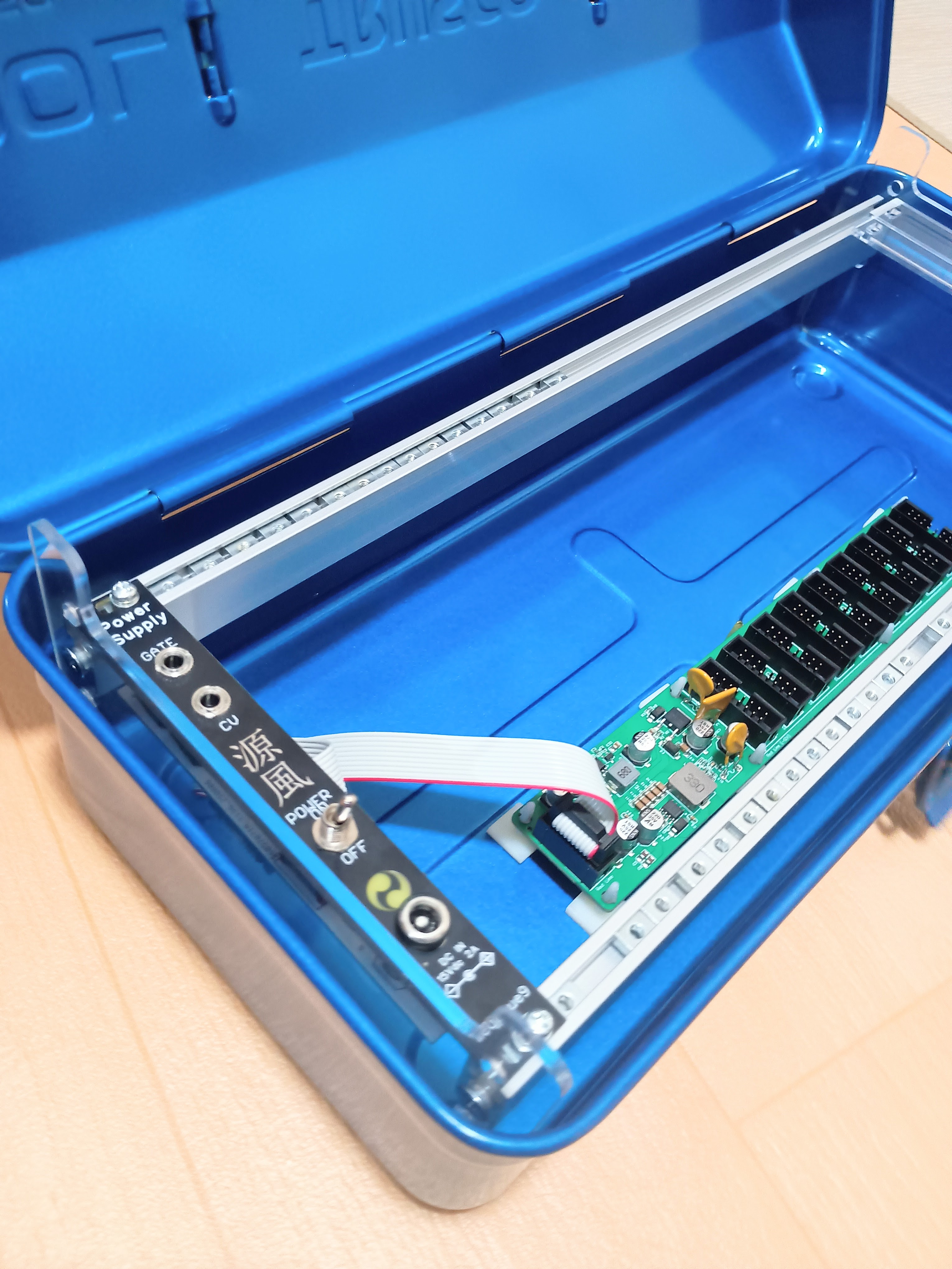 工具箱モジュラーケース 67HP 電源付き lleqpue9　グリーン レック＠lleqpue9 モジュラーシンセビルダー on X: 