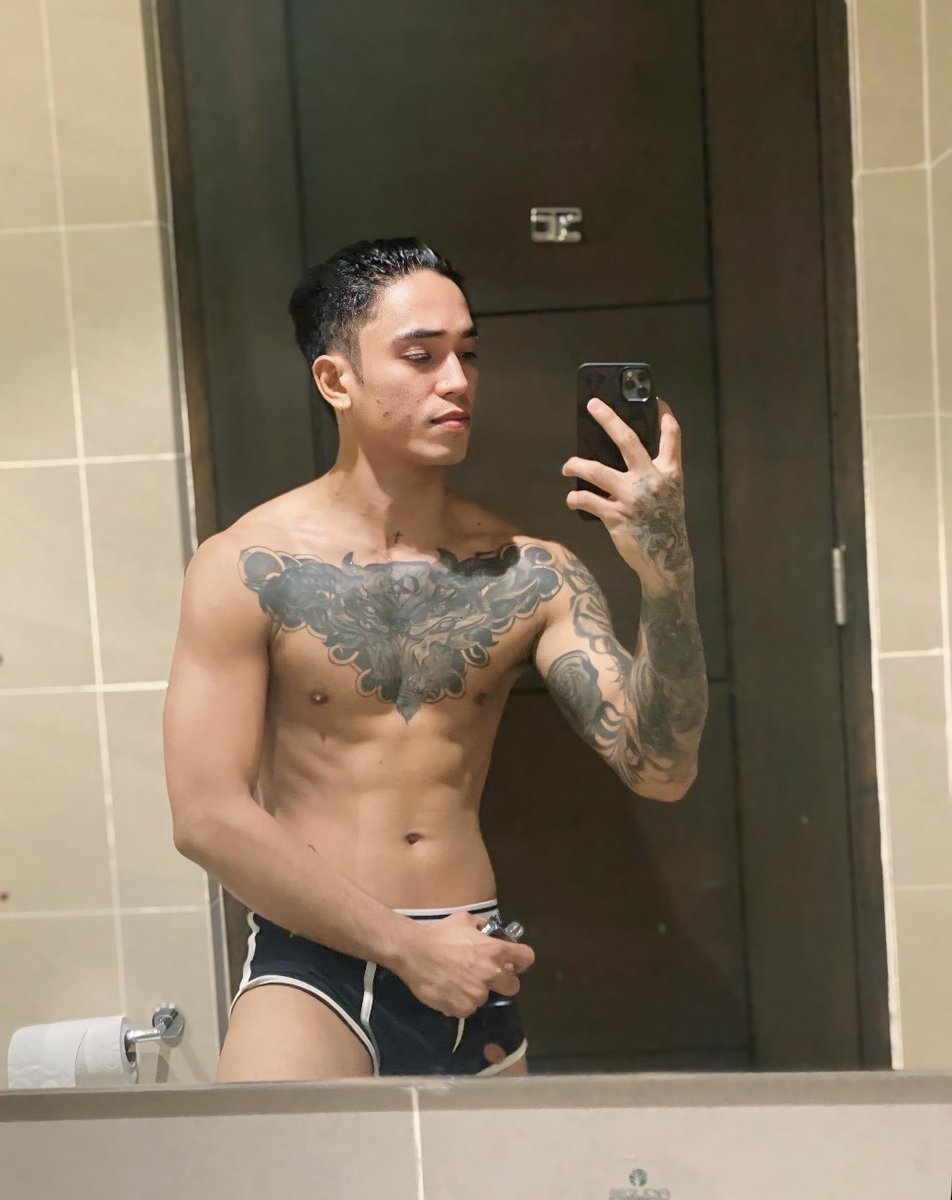 joaquin_Oncall's tweet photo. Available po ako tonight Dm lang po kau around metro manila🥰
@joaquin_Oncall 
#SimonesCandyCrew
@TheSupremeSiren https://t.co/7icN6HAfeW