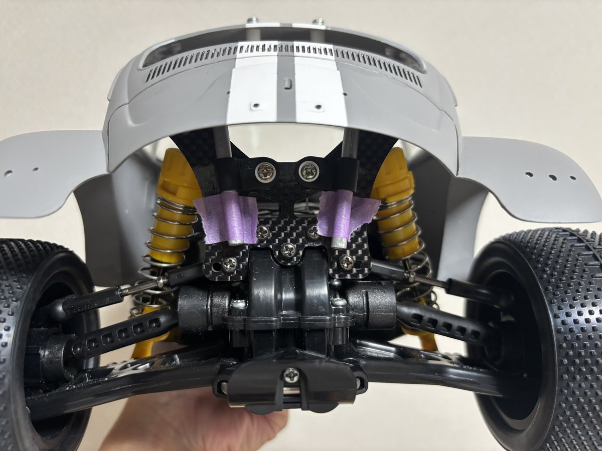 ビートルボディーをtt02bを載せるのにリアはワーゲンオフローダーの
