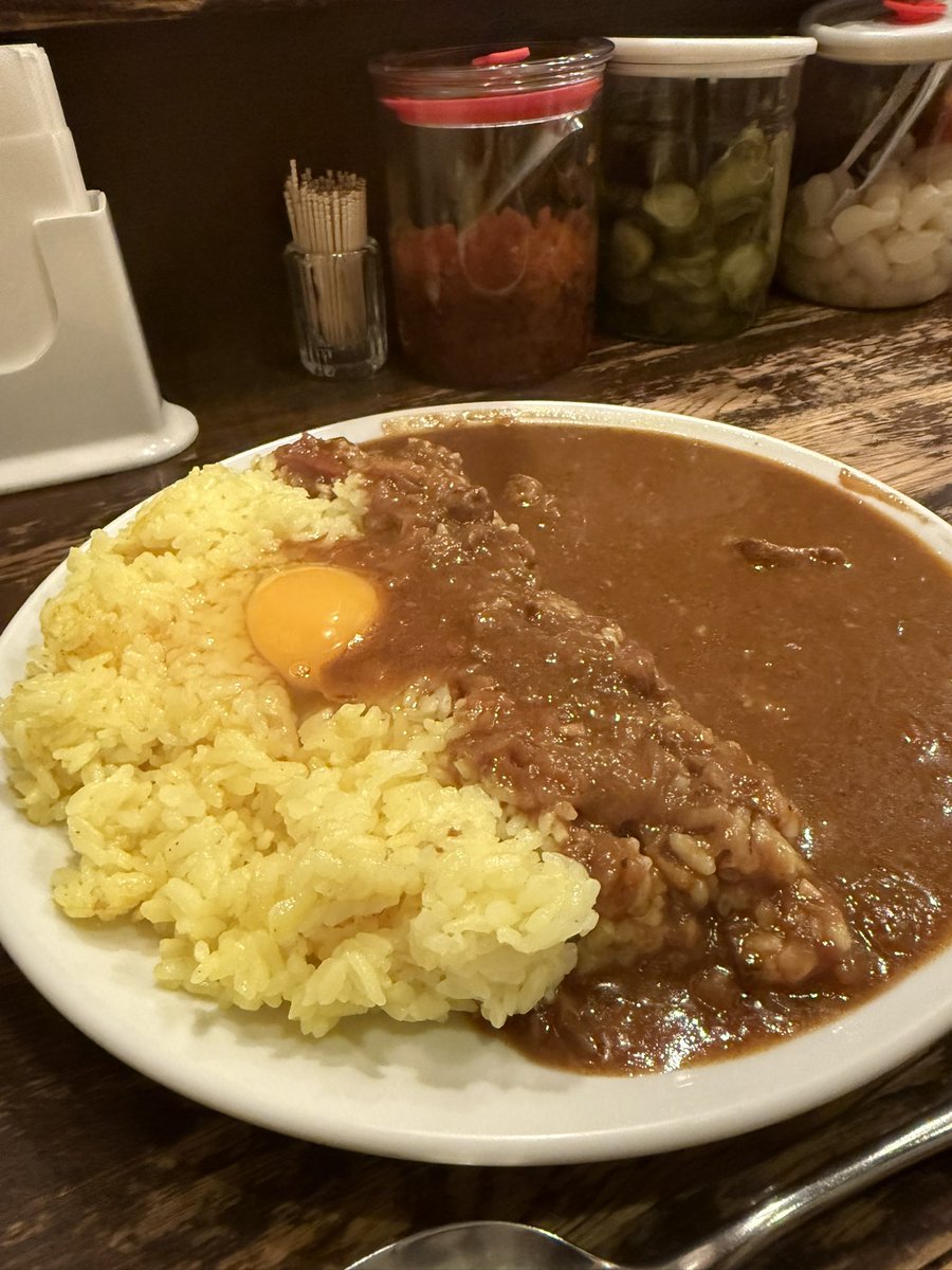 fukuchomasao's tweet photo. チャンミンの神戸国際会館公演2Days終了！
素晴らしいホールで演奏出来て故郷に錦(^^)
食べ物もたくさん食べれて満腹ダイニングでした！
広島も楽しみです(^^)
#老祥記
#savoy
#たちばな https://t.co/s0XckDROFR