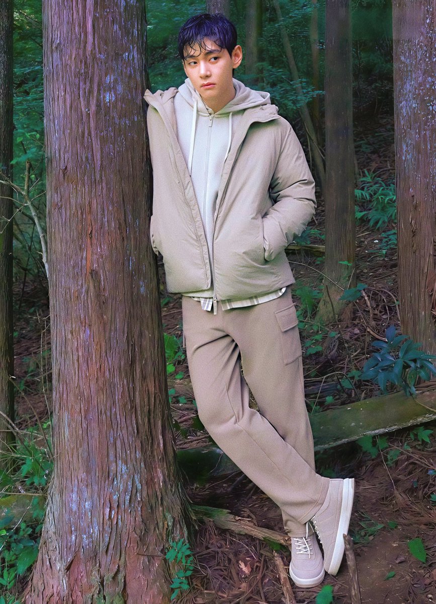 THV🎄 (@taehyungimpact) on Twitter photo 