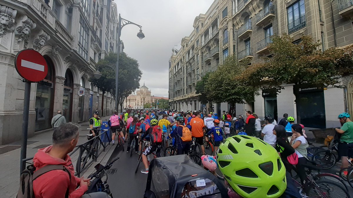 _guerrillero_'s tweet photo. Después de más de 30 años...hemos vuelto al Día de la Bici.... https://t.co/LciseYdE04