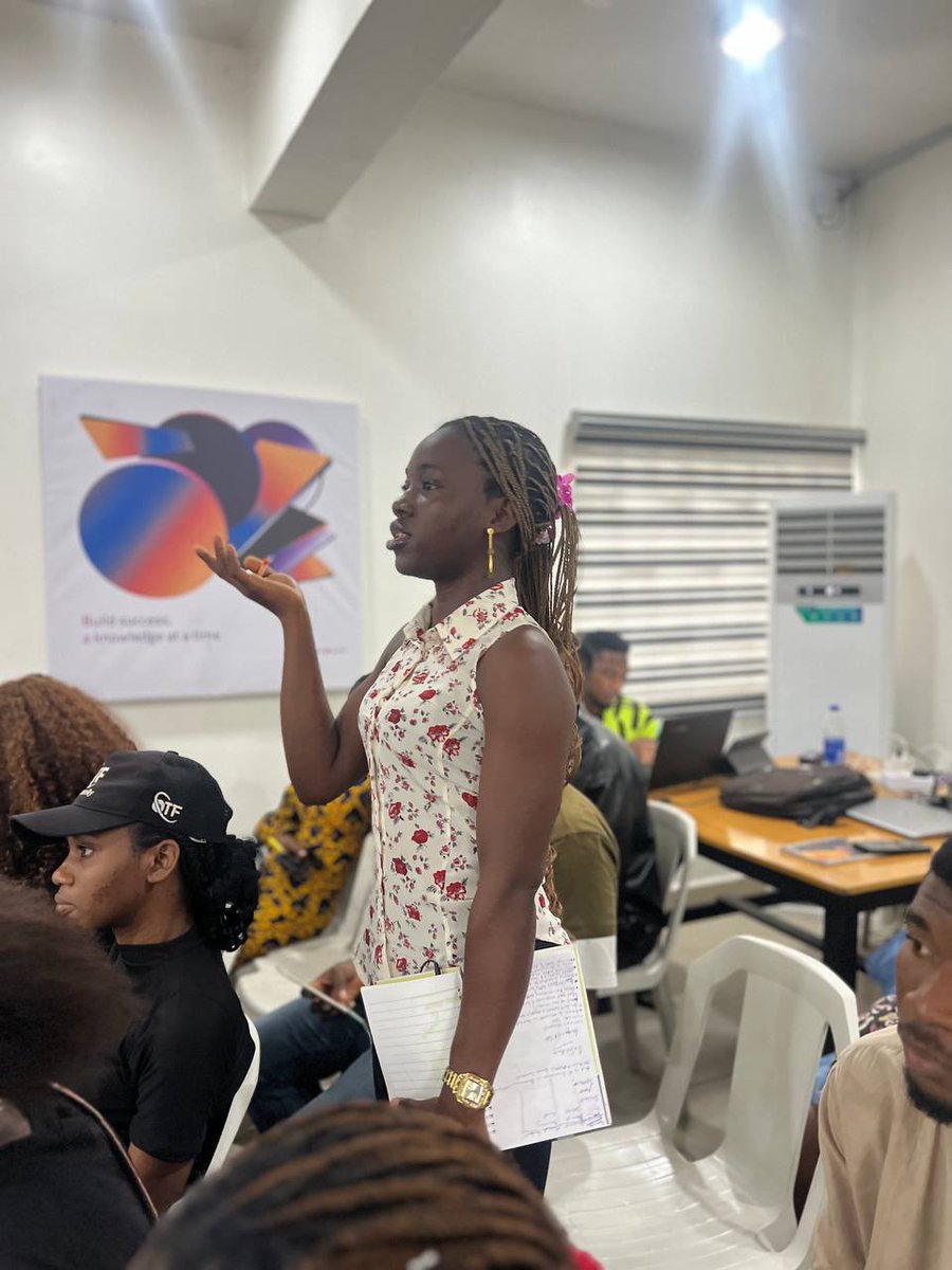 ChaindustryACD's tweet image. 📊 Data is the new oil, if only you know how to refine it!

One of our amazing instructors, @xtoben_tech, inspired students on how data analysis transforms raw information into insights that drive businesses forward. 

A skill in huge demand across every industry today.
