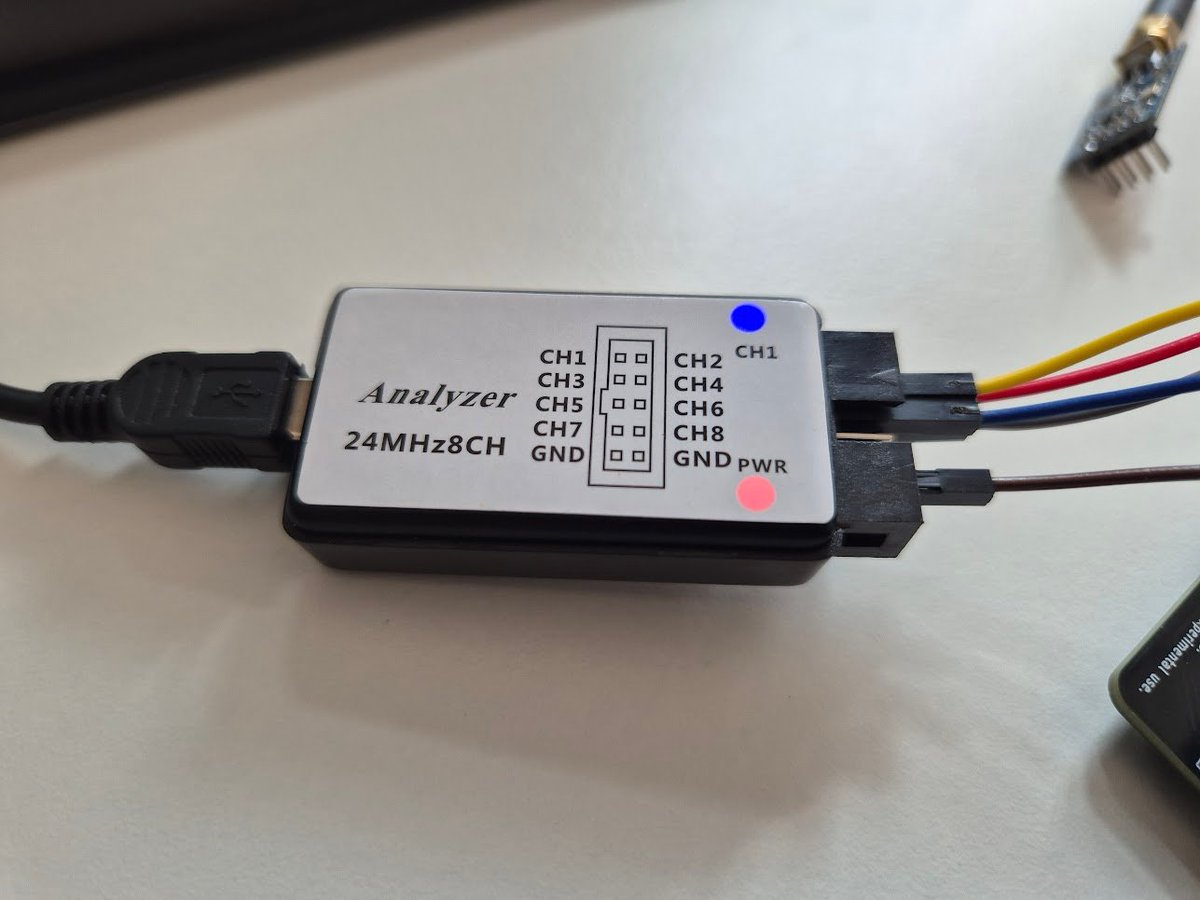 controlpaths's tweet image. This hidden gem from @AliExpressES  is great. 

An 8-channel #logic analyzer with a sample rate of 24MHz compatible with #sigrok and #pulseview for less than 5 euros.

Furthermore, it worked in Ubuntu 24.04 with no additional steps.