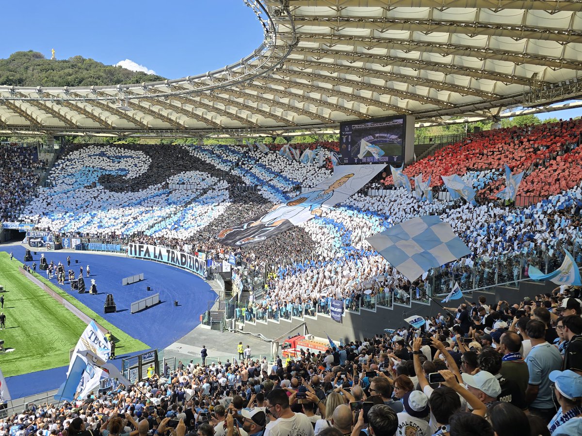 Awaydays23's tweet image. Lazio v Roma today #DerbyDellaCapitale #LazioRoma