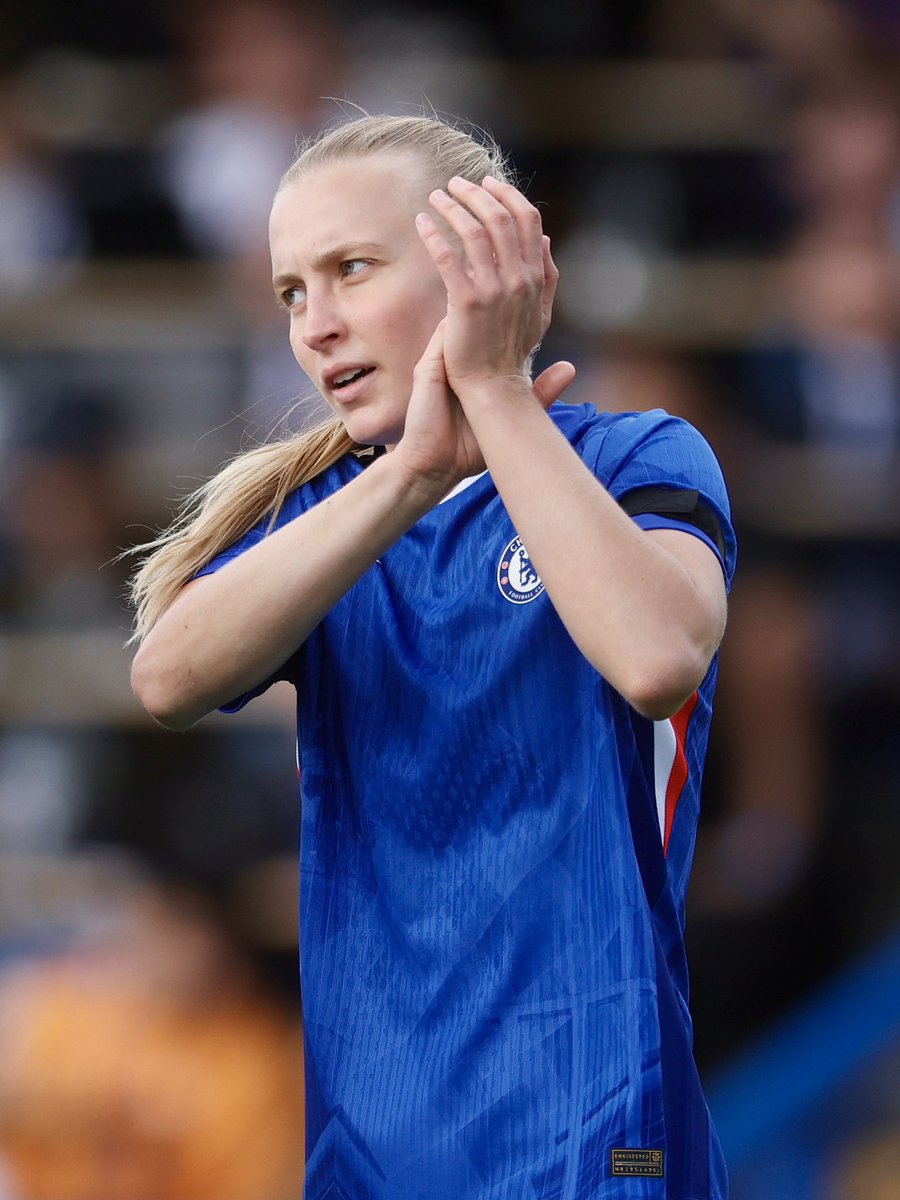 Chelsea FC Women (@chelseafcw) on Twitter photo Aggie just can’t stop scoring! 🤯
Three goals this season already! 🔥 Aggie just can’t stop scoring! 🤯
Three goals this season already! 🔥