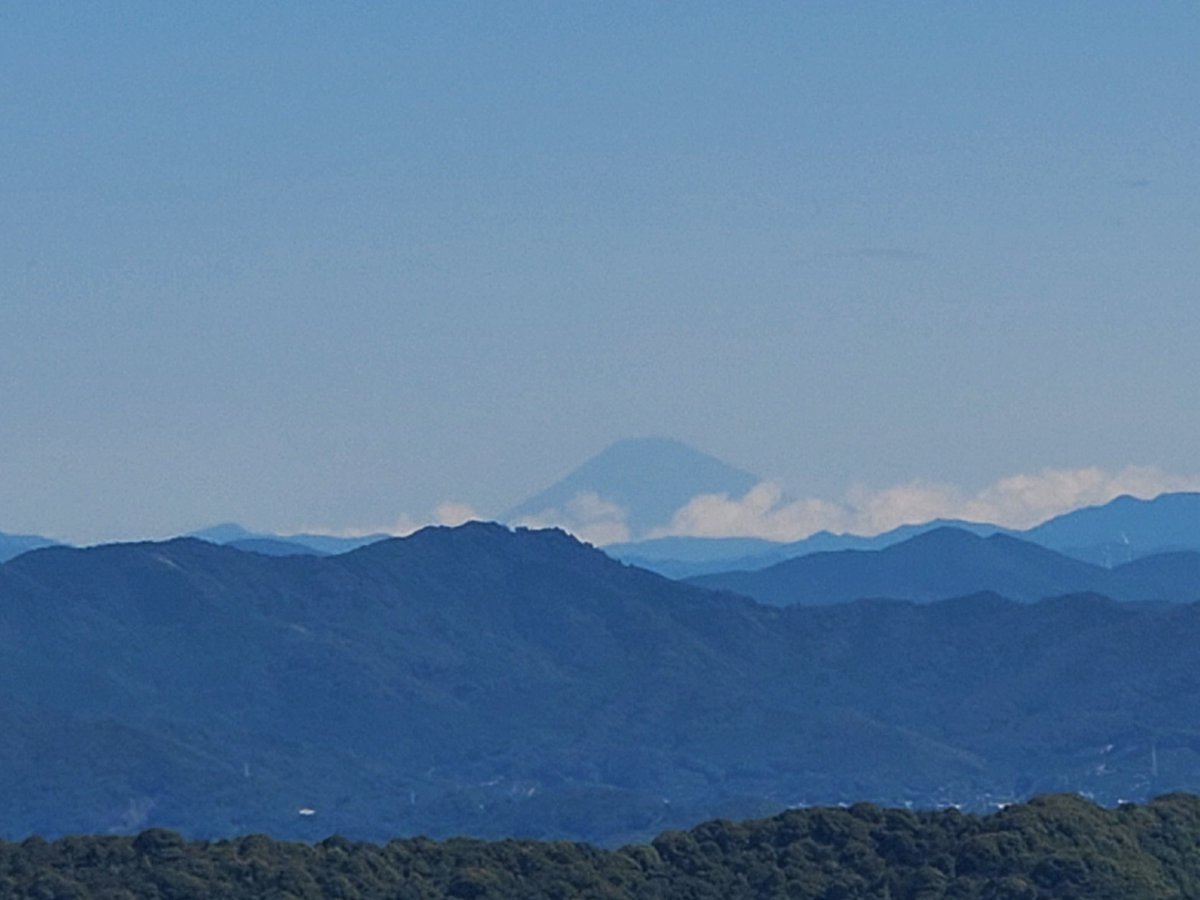 GC27_AUTECH's tweet image. 最初は山頂🗻に傘被ってたけど、途中から見えるようになった。
#低山
#中尾根パラダイス
#富士山