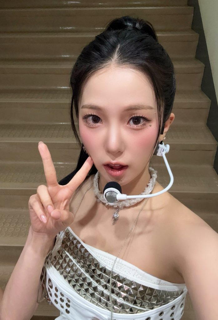 official_kep1er's tweet photo. [📸]

Kep1asia 
Behind Photo💜

소중한 시간 내주신
Kep1ian 여러분 모두 감사합니다✨

#Into_The_Orbit_Kep1asia
#Kep1er #케플러 https://t.co/KkzPmJXwxH