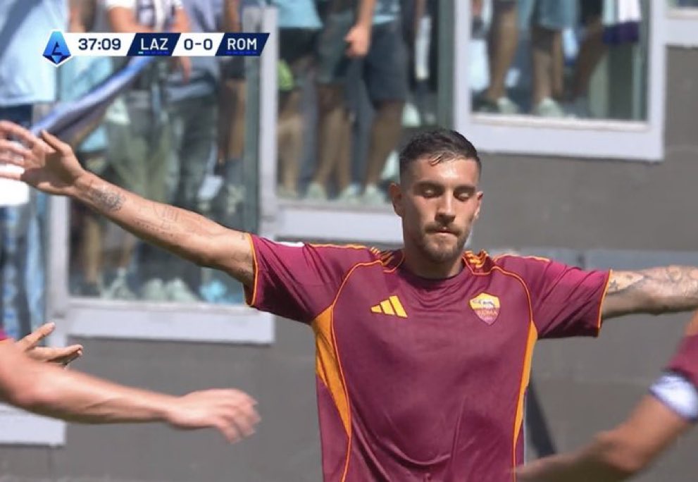 soralhellas's tweet image. IL CAPITANO DELLA ROMA

PEZZI DI MERDA
