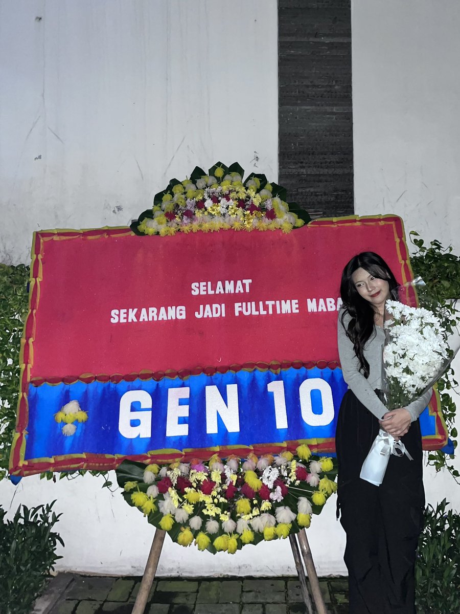 indiraseruni__'s tweet photo. dari gen 10 <3 https://t.co/XVS37j73LB