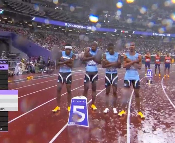 OfficialBrandBW's tweet photo. GOLD FOR BOTSWANA! ๐ฅ๐ง๐ผ
Team Botswanaโs menโs 4x400m relay squad stormed to victory, clinching gold at the World Athletics Championships in Tokyo! ๐ฅ
#TeamBotswana #WorldAthletics #RelayKings https://t.co/9SJdQLziZC