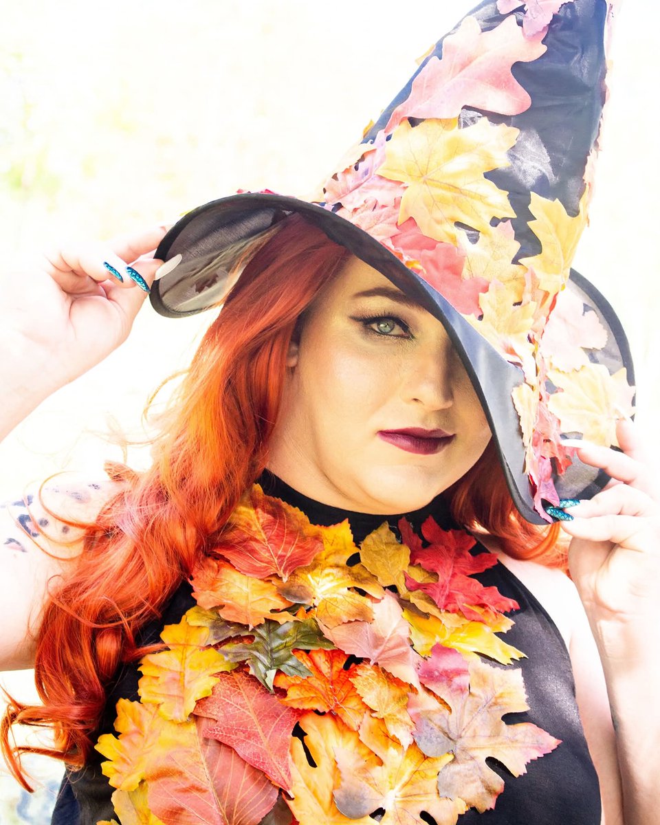 Candace Heart (@candi_heart_ts) on Twitter photo It's almost.fall, witches! It's almost.fall, witches!