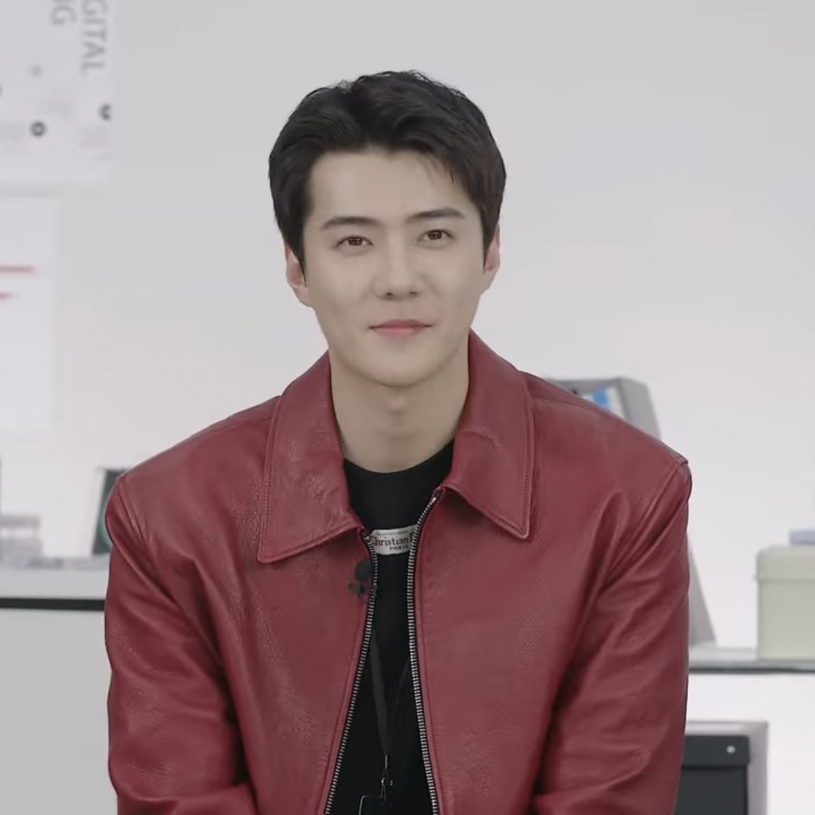 oshunqi's tweet photo. SEHUN IS BACK!

#SEHUN #세훈 #엑소세훈 https://t.co/Mx0TQrnnGs