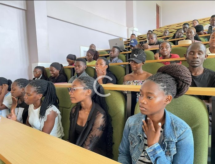 EngRonaldrossug's tweet image. On an invitation from @GayoUganda, I had an honor to share with students of @MUST through their Eco CLUB about the imense opportinites for youths in Green jobs &amp;amp; circular economy. 

The Uganda Green Growth Strategy anticipates creation of 4 million new green jobs  by 2030.
1/4)..