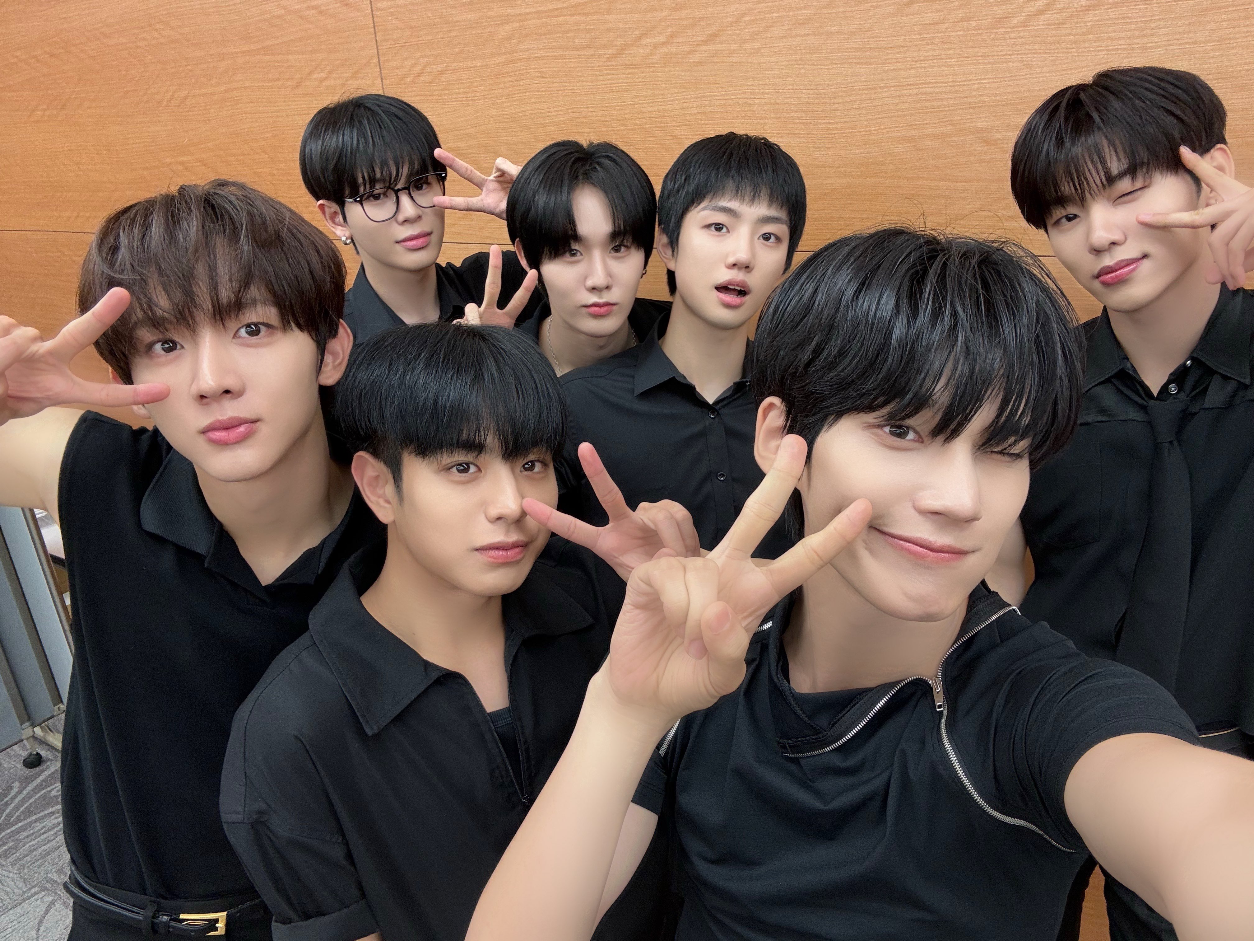 Kpopメイン‪‪❤︎‬ 17'S CHEER］💛 ໒꒱ on X: 