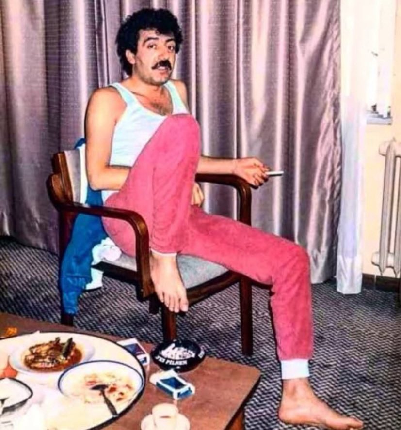 şu şekil evdeyim bugün