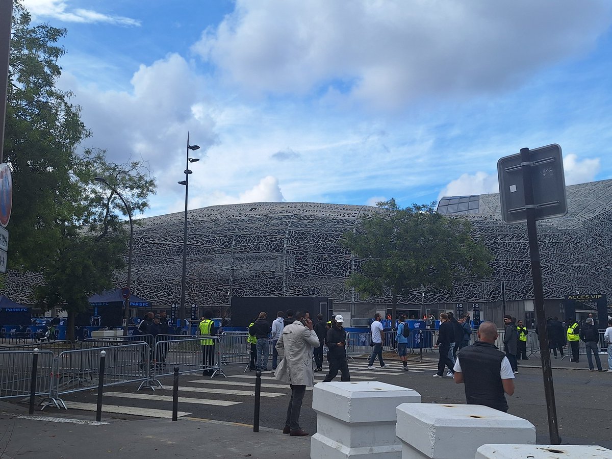 GERALDINHO67100's tweet image. Première fois a Jean Bouin pour voir le PFC. Stade bien sympa et accueil tranquille.
#livercs