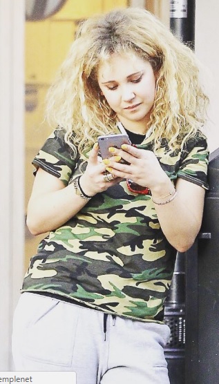 Juno Temple Network tweet media