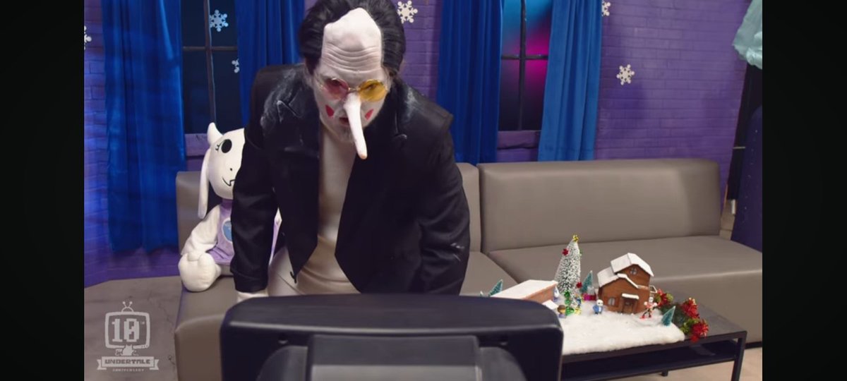 13me31's tweet image. Not seen anyone mention it but the TV turns purple and rounder (and a bit bigger) when the disk is inserted