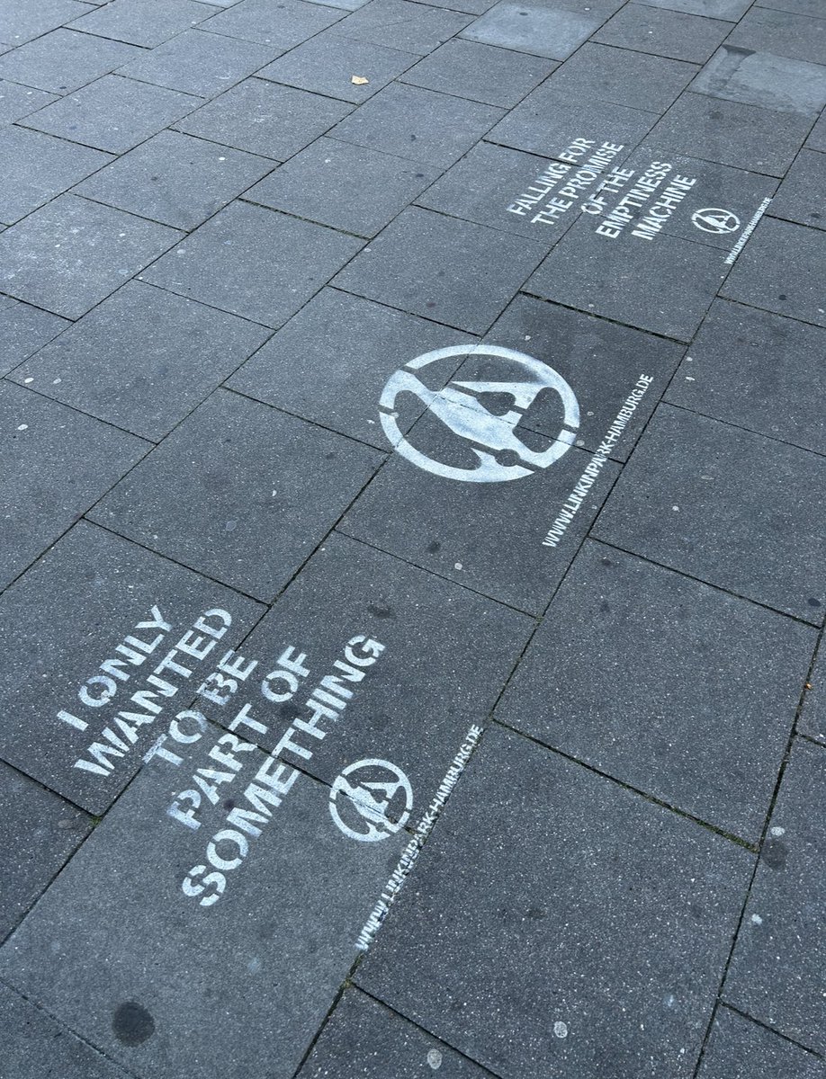 A year ago this weekend, I went on a small pilgrimage around Hamburg enjoying a mini Linkin Park scavenger hunt. It reminded me of the early Hybrid Theory era, with posters and stickers displayed around the city, much like the early days of the LP street team.