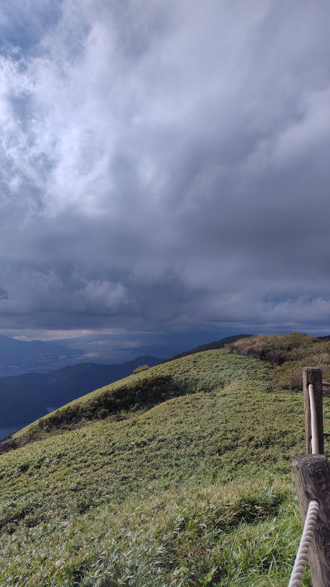 nano_solocamper's tweet image. 今日の富士山、迫力あったなぁ！
 #どこ