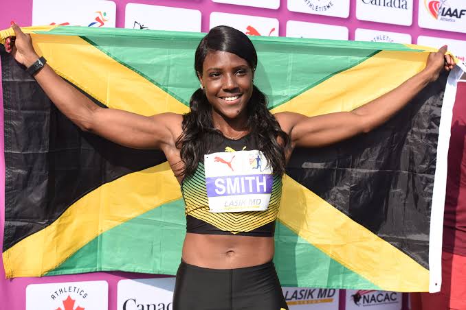 AbkaFitzHenley's tweet image. Congratulations to the Jamaican women 4 x 100 metres team which won silver at the World Championships in Tokyo.