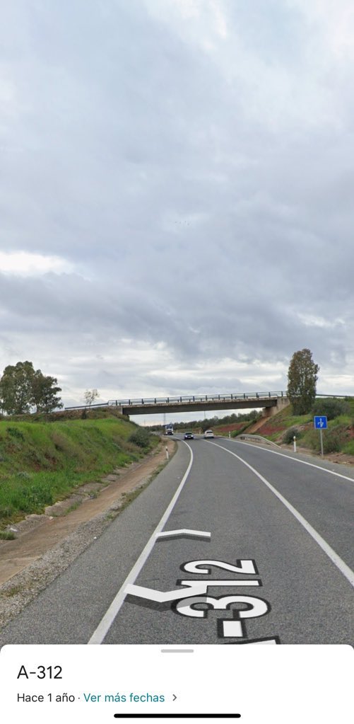 🚨 La <a href="/PLocalLinares/">POLICIA LOCAL LINARES</a> RESCATA a una persona la cual tenía intenciones de SUICIDIO desde el puente de ARRAYANES.

👮‍♂️ GRAN LABOR DE LOS AGENTES QUE HAN TENIDO UNA ACTUACIÓN EJEMPLAR .