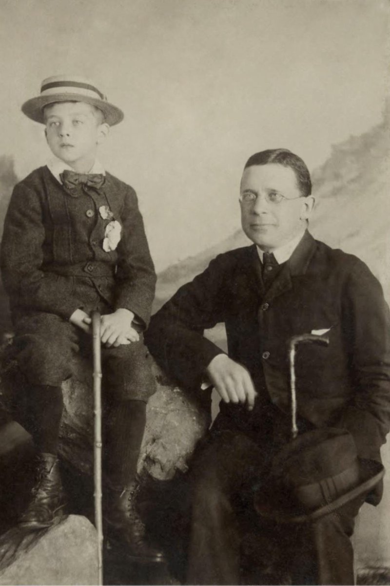 Dom., 21 sept., 22:00 h., en #patrimonioandaluz 
<a href="/RAInformacion/">Radio Andalucía Información</a> <a href="/campanaubicua/">日 CAMPANA UBICUA</a> <a href="/linanjosem/">José María Liñán</a> <a href="/manololirola/">Manolo Lirola</a> <a href="/SevillanosYa/">SevillaCivica #LobbyCiudadano</a> <a href="/CapitanFeria/">Capitan Feria</a> <a href="/Jartita_Perez/">Jartita_Pérez</a> <a href="/ReyesFPRCG/">Reyes 👑</a> <a href="/JFelixMachuca/">j felix Machuca</a> <a href="/pacorob44267408/">pacorobles</a>