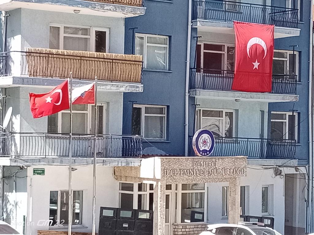 Ben kızımın öldürüldüğü yerdeyim ey adalet sen nerdesin? #YeşimİçinAdilKarar