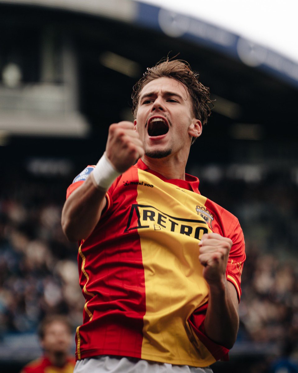 Milan met de 0-2!!

#PECGAE 0-2 [90+2’]