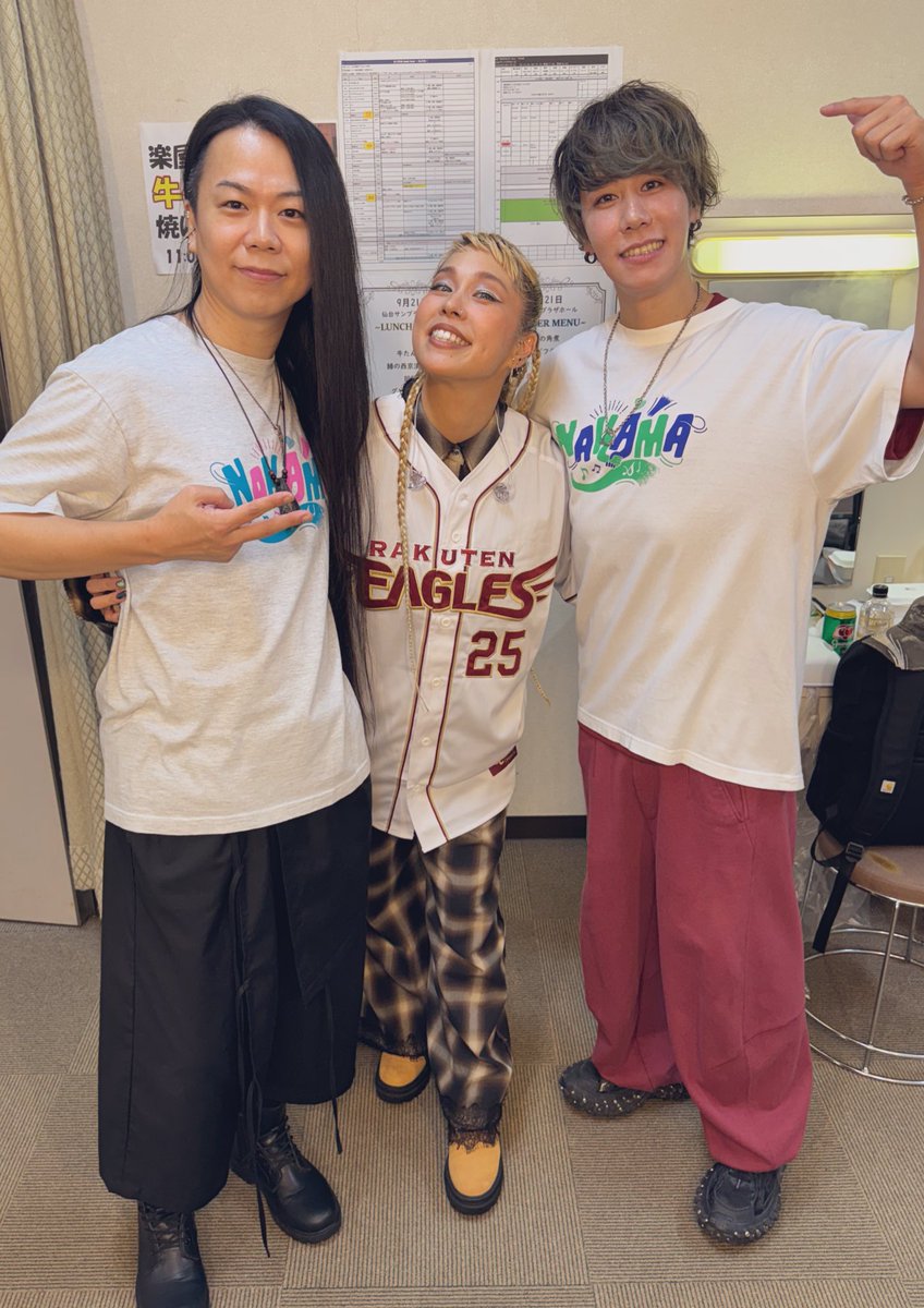 AIさんツアー、仙台公演！！！
今日も最高な日でした☺️

なんとこのツアーで一緒に回ってた柴田トシタカ先輩が遊びに来てくれて連弾するなどしました！！！

幸せな時間だった！！！トシさんかましすぎ！！！うま過ぎる🔥