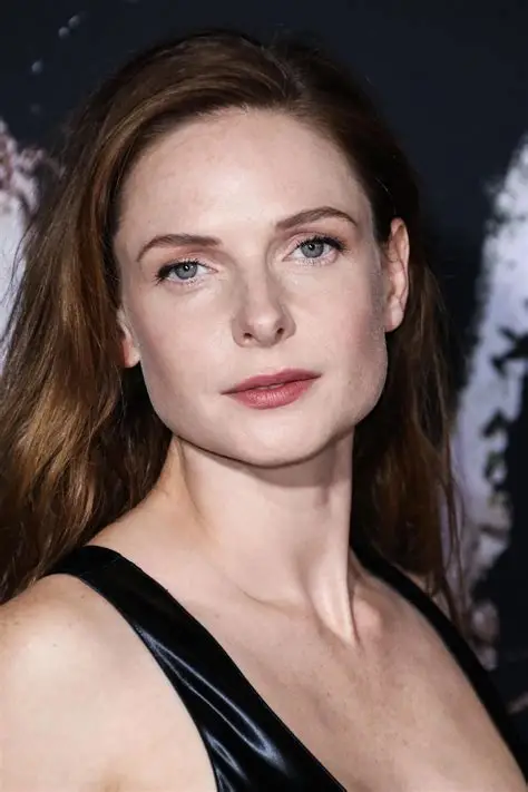 Juno Temple Network tweet media