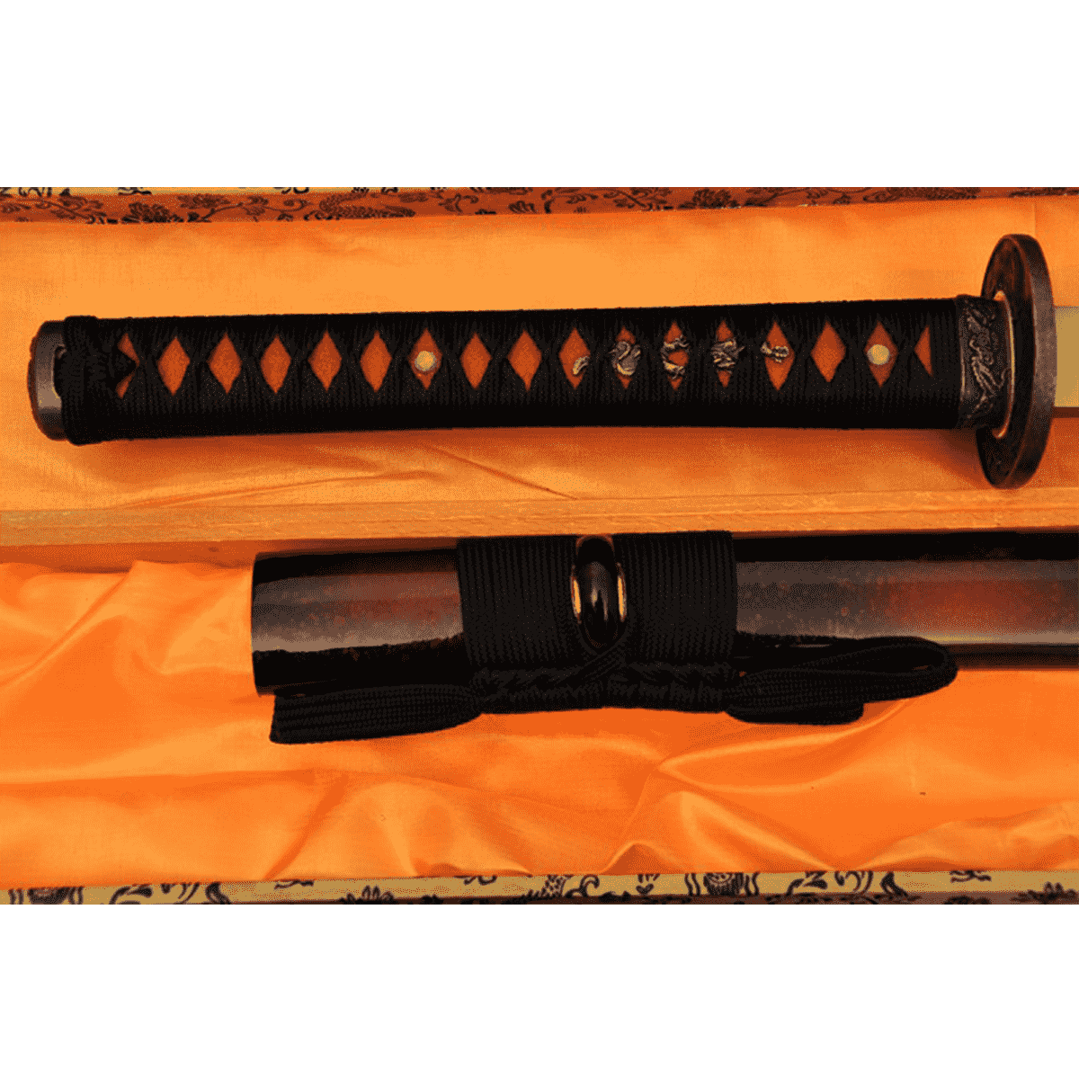 abswords's tweet photo. New Katana released：Black &amp; Red Damascus Japanese Katana – Handmade Oil-Quenched Full Tang Blade olded 13 times to enhance its strength and durability#absword #katana #japanesekatana
https://t.co/8542fsVWcK https://t.co/1UvZ1sKwq4