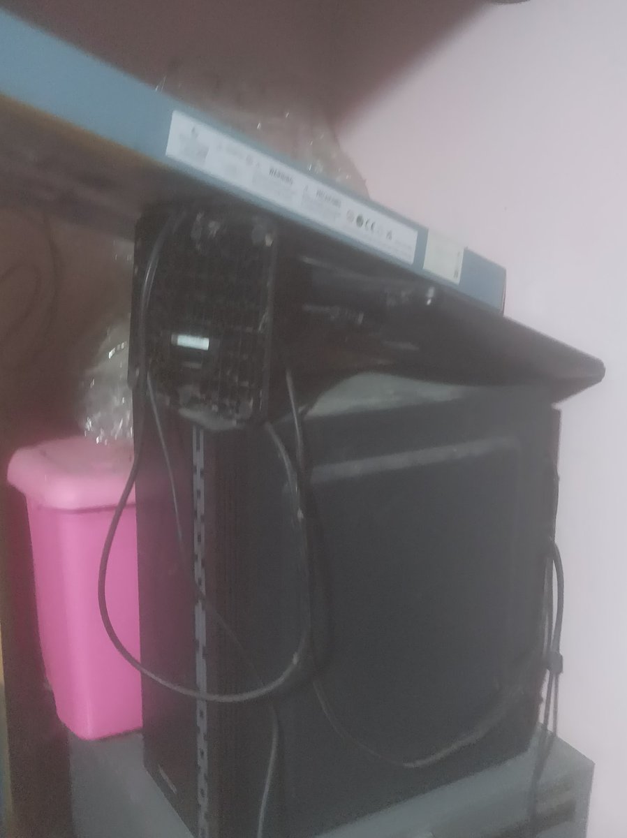 yaourifulJun's tweet image. THERE'S 3 OF THEM IN MY HOUSE.
,,,,#Computer #objectum,,,,